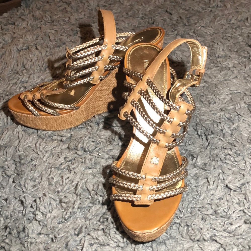 IVANKA TRUMP GOLD WEDGES